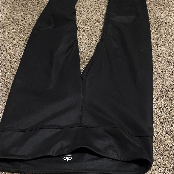ALO Yoga Jet Black Performance Leggings - Picture 2 of 2